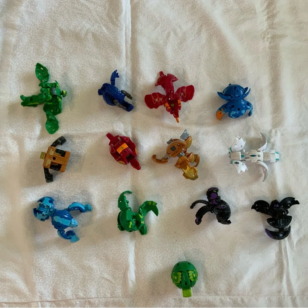 Bakugan Spin Master Lot Of 13 Figures B300 B700 Battle Brawlers Battle Planet